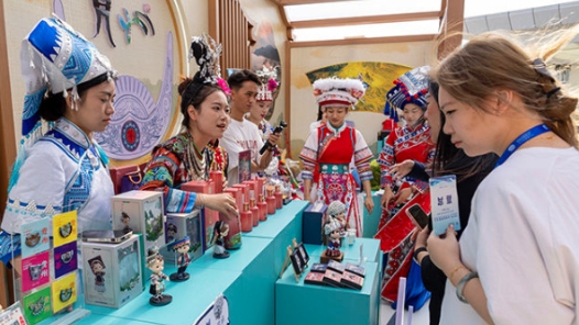 博鳌一线观察丨新国货，“上链接”！