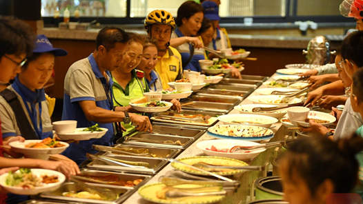 四中全会精神在基层·探会｜“温暖港湾”聚人气，工会驿站“家”事兴