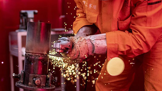 刘文凭：钢花飞舞中绽放“最美”光芒