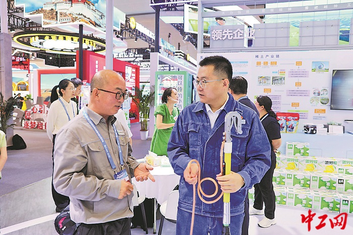 3211111_tpzz_1765350490403_b 3211111_tpzz_1765350490403_b