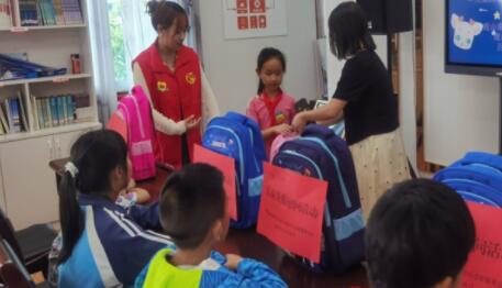 2400万名巾帼志愿者暖心服务“一老一小”