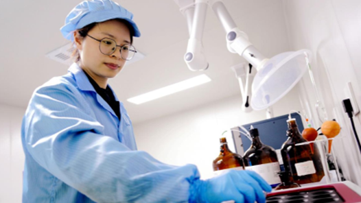 齐琴琴：毫厘之间铸匠心 平凡岗位绽芳华