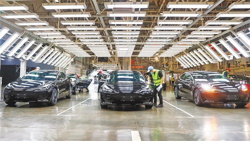 汽车产业实现跨越式发展