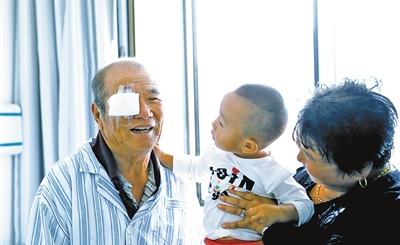 内蒙古“光明行”让4万余名患者重见光明