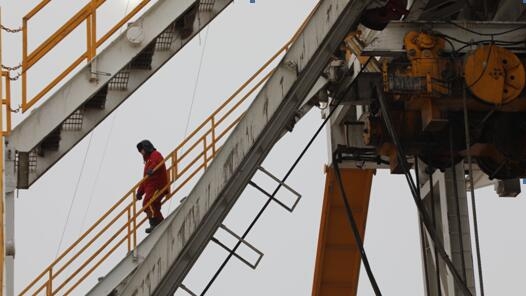 宝塔山下铸匠心 埋头苦干谱新篇