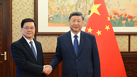 新华社快讯：习近平听取李家超述职报告