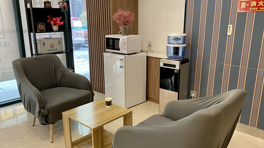 青海都兰县智能化工会驿站揭牌