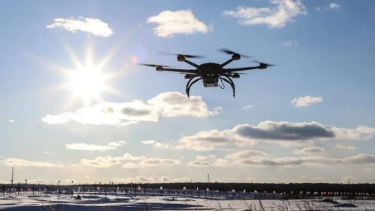 新华视点·关注无人机乱象丨“包取证”“包就业”？ 无人机培训小心上当