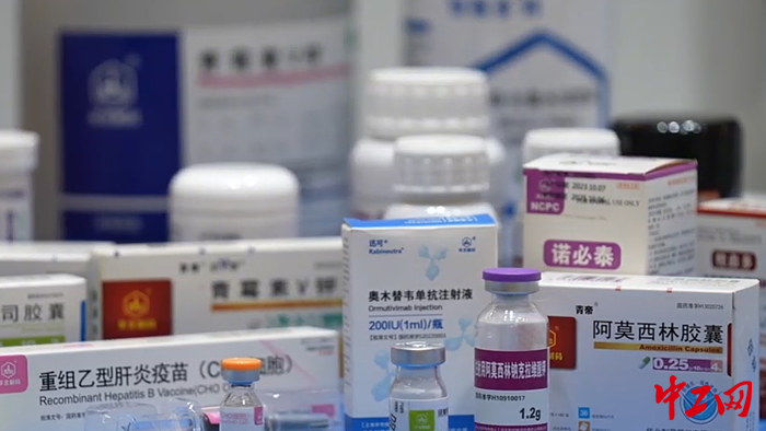 图为华北制药的部分药品展示。中工网记者赵海山-摄