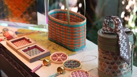 学习贯彻党的二十届四中全会精神｜发展文化事业和文化产业