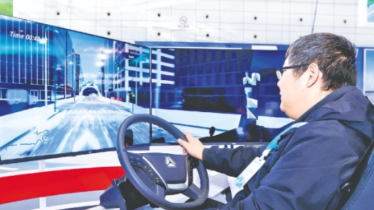 中国重汽重卡产销规模突破30万辆