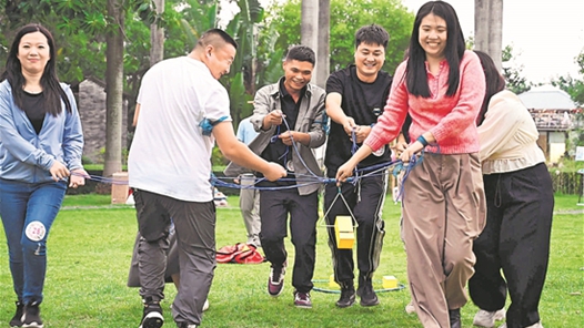 工会搭鹊桥 温暖伴同行