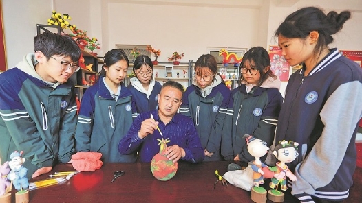 图片故事｜“小六面塑”焕新生