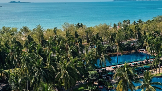 共赴山海与人文交织的琼南之旅