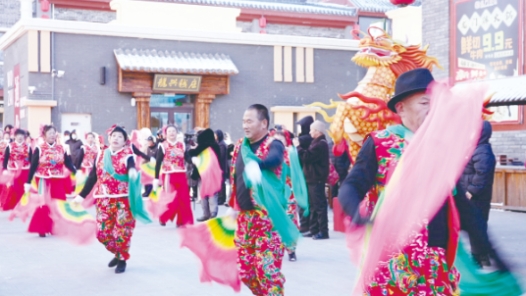 吉林通化：火红秧歌扭出冬日烟火气