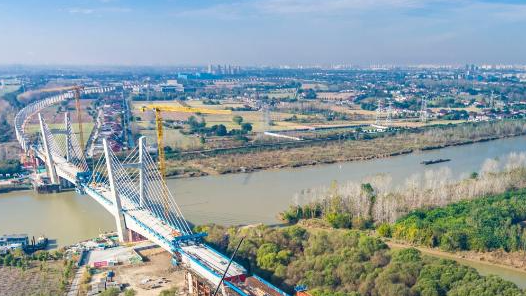 权威数读丨今年交通运输成绩单来了！新增高铁2000公里高速8000公里