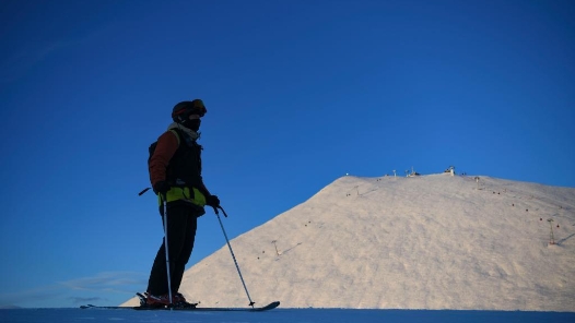 大看台丨滑雪产业升级，如何跨越雪崩困扰？