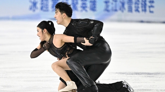 花滑全锦赛：隋文静/韩聪双人滑夺冠 王诗玥/柳鑫宇收获冰舞冠军
