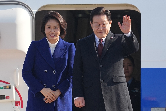 e395f0760ab84a54a41d6928d6551a8c