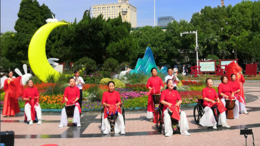 “十五五”文化热词·坚持文化惠民｜到基层的脚步，越走越实