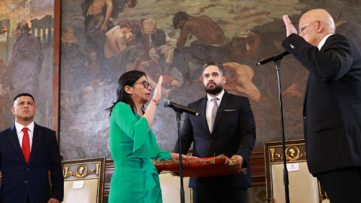 罗德里格斯宣誓就任委内瑞拉临时总统