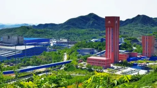 以精神引领“软实力”赋能高质量发展“硬核力”