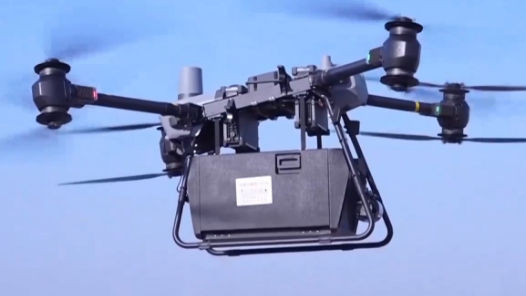 “十五五”开好局 起好步丨跨江补给、政务巡查……低空经济赋能民生百业