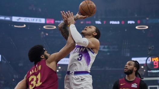 NBA-乔治32分马尔卡宁28+12 爵士客场击败骑士