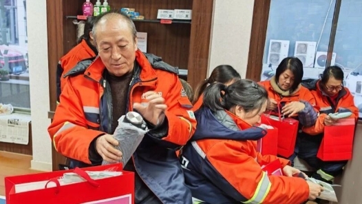 甘肃玉门：4家工会驿站同步开展“工会服务户外劳动者日”主题活动