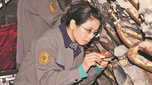 文物大工匠｜陈卉丽：她在悬崖上给石头“写病历”