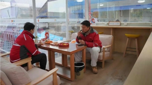 工会驿站里的温暖是流动的，更是传递的