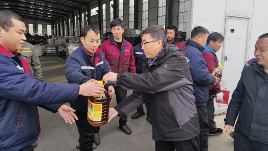 河北省河间市总工会“冬送温暖”活动全面启动