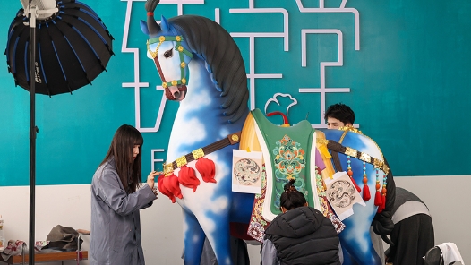 新春走基层｜非遗泥人张 巧塑生肖马