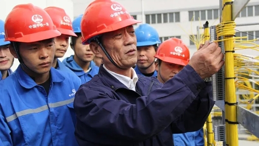 新春走基层·回访“习近平与一线职工朋友们”的故事｜做一颗永不生锈的“螺丝钉”