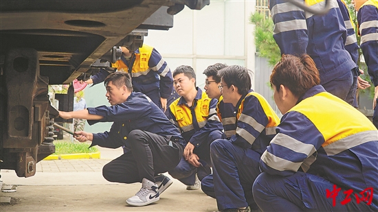 c0c76535b2aa4d1f6ecfe886fa3b82e4