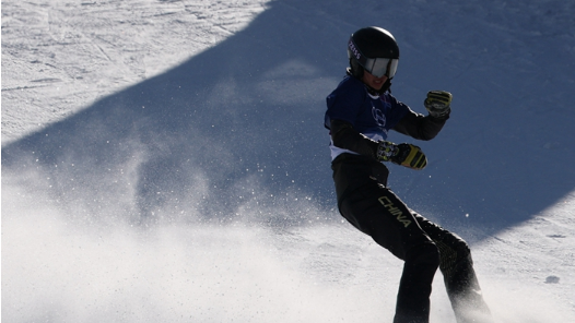 米兰冬奥单板平行大回转：中国五选手止步预赛