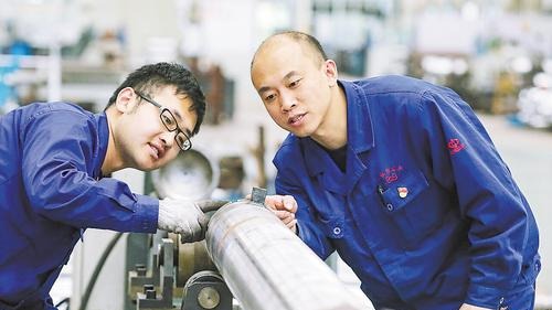 下苦功夫，当顶尖工匠