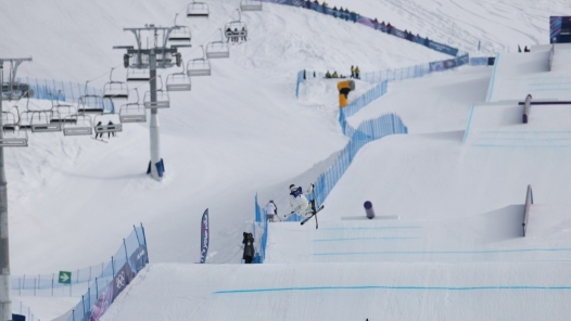 瞰冬奥｜0.38分之差！谷爱凌遗憾摘银