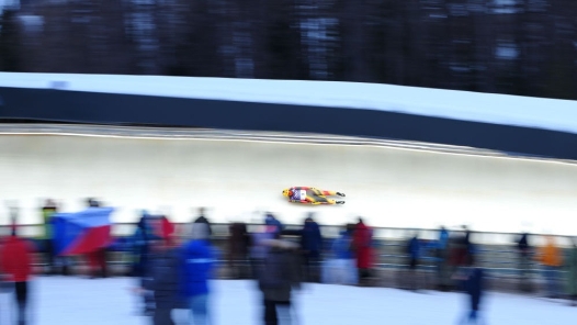 冬奥会｜女子单人雪橇德国选手陶比茨领跑