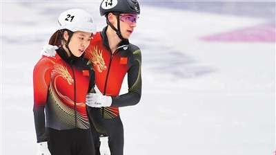 米兰冬奥会短道速滑混合团体接力：中国队遗憾无缘领奖台