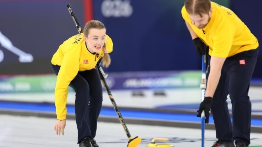 瑞典队夺得米兰冬奥会冰壶混双项目金牌