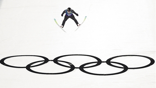 中国跳台滑雪混合团体实现突破