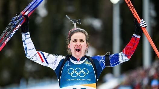 冬奥会｜冬季两项女子15公里：法国包揽冠亚军 孟繁棋实现突破