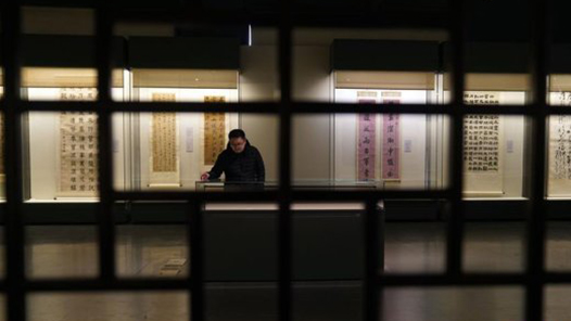 山西省职工慰问演出暨优秀群众文艺作品展演举办