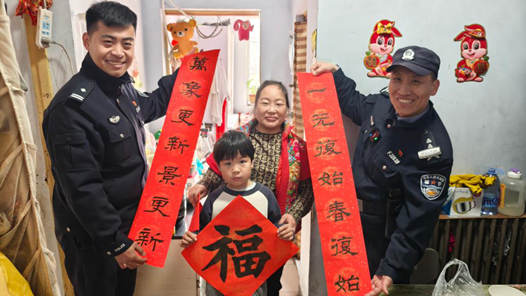 新春走基层｜6100多个电话备注里的守护