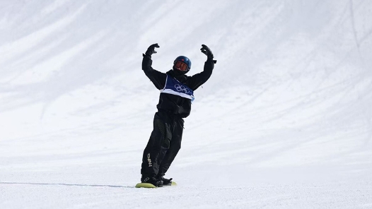 首金来了！苏翊鸣用金牌为自己庆生