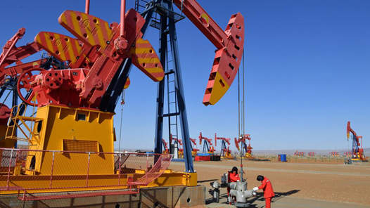 新春走基层｜沙漠深处，倾听油井“心跳”的石油人