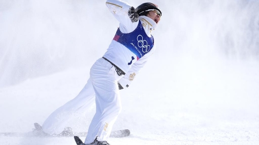 冬奥会｜体育时评：中国冰雪新起点