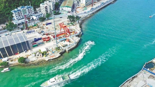 新春走基层｜全球首创！他们在海底“穿针引线”