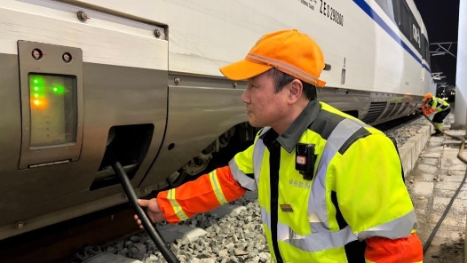 新春走基层｜铁路供水人：保障春运旅途的“一杯好水”